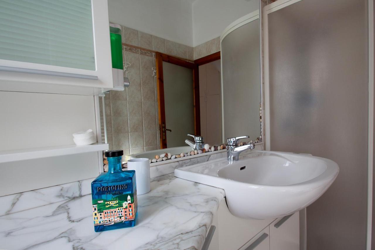 Ferienwohnung La Casa Di Ele, Parcheggio Privato Gratuito La Spezia Exterior foto