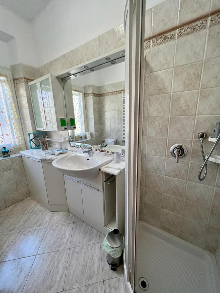 Ferienwohnung La Casa Di Ele, Parcheggio Privato Gratuito La Spezia Exterior foto