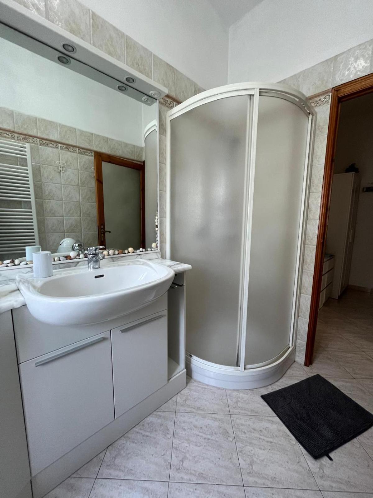 Ferienwohnung La Casa Di Ele, Parcheggio Privato Gratuito La Spezia Exterior foto